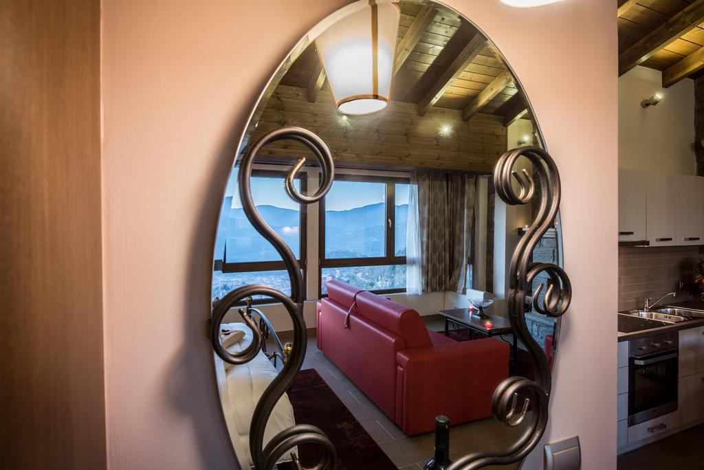 The View Village - Villas Suites & Spa Karpenísion エクステリア 写真