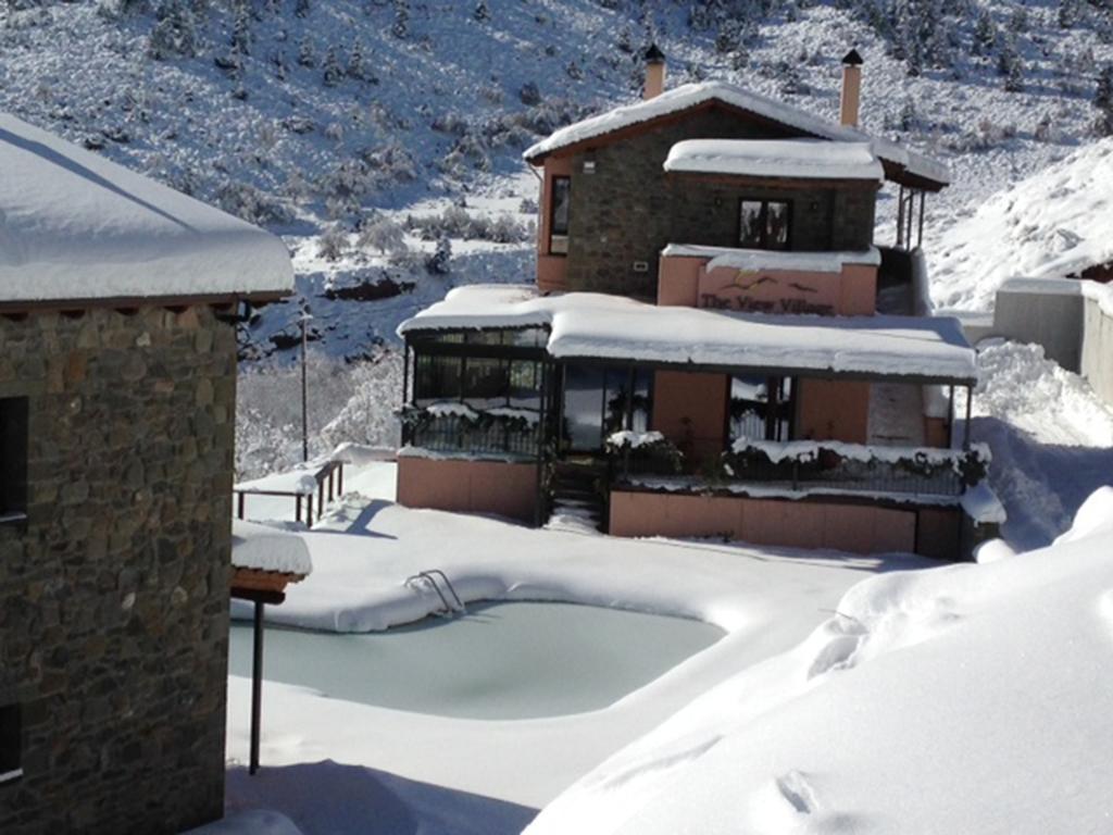 The View Village - Villas Suites & Spa Karpenísion エクステリア 写真