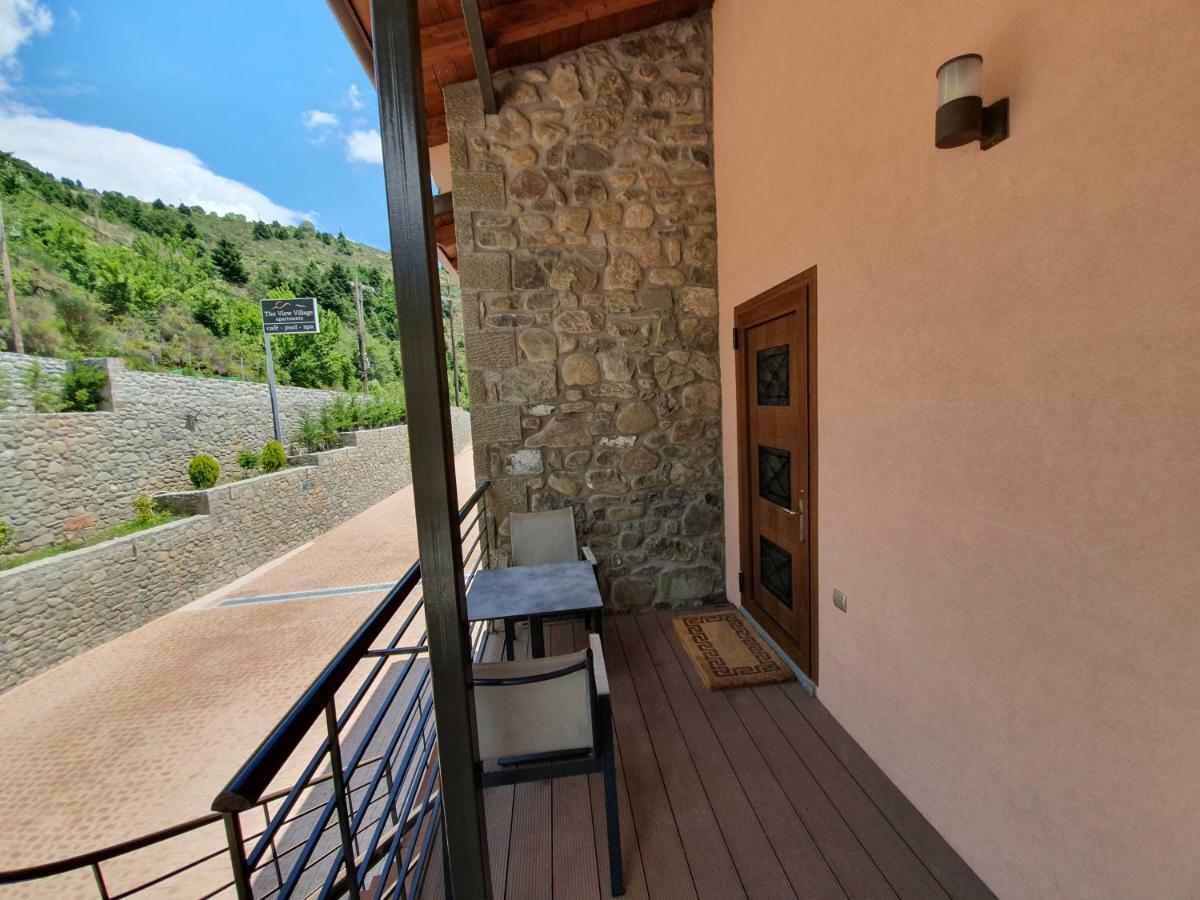 The View Village - Villas Suites & Spa Karpenísion エクステリア 写真